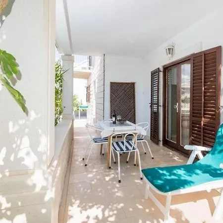 Veve Apartment *